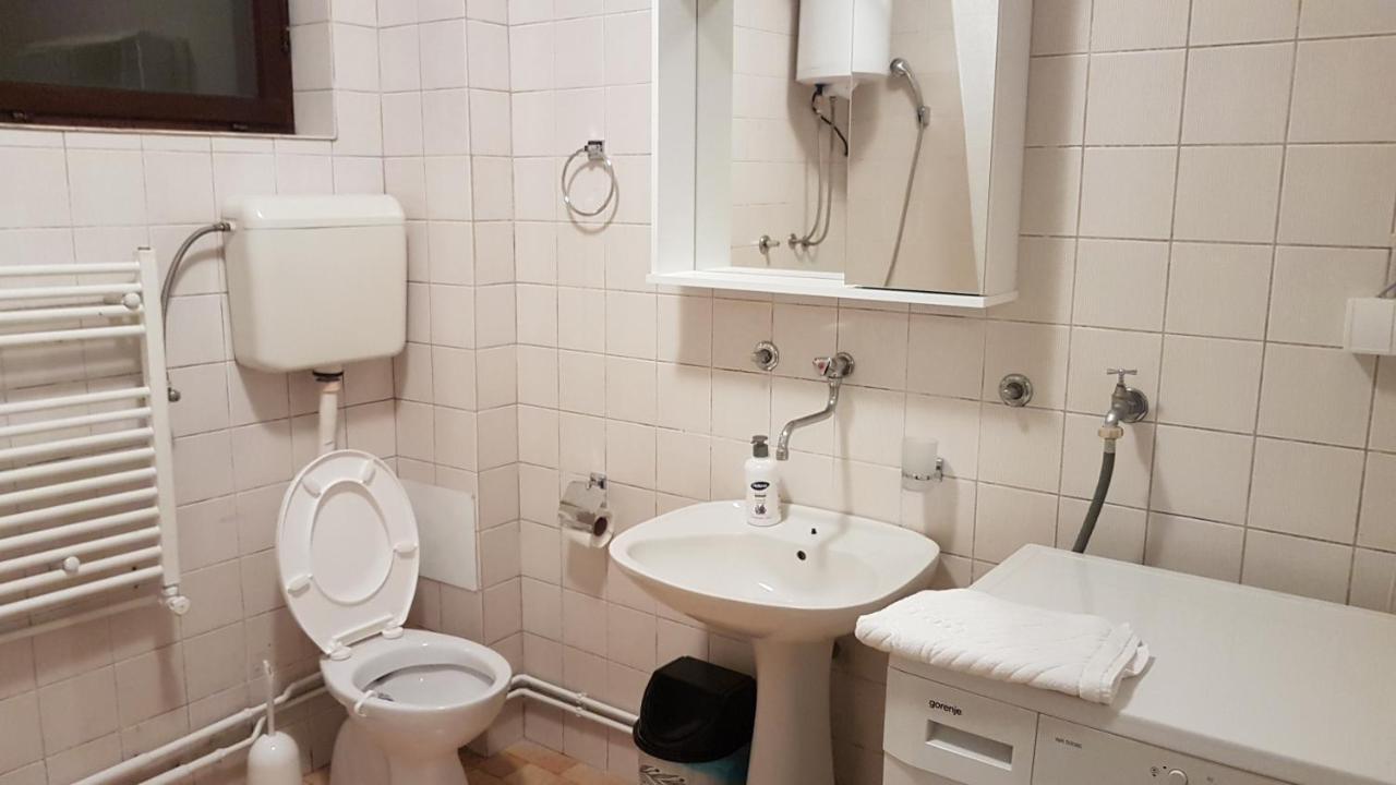 Dass Apartmani Banja Luka Esterno foto